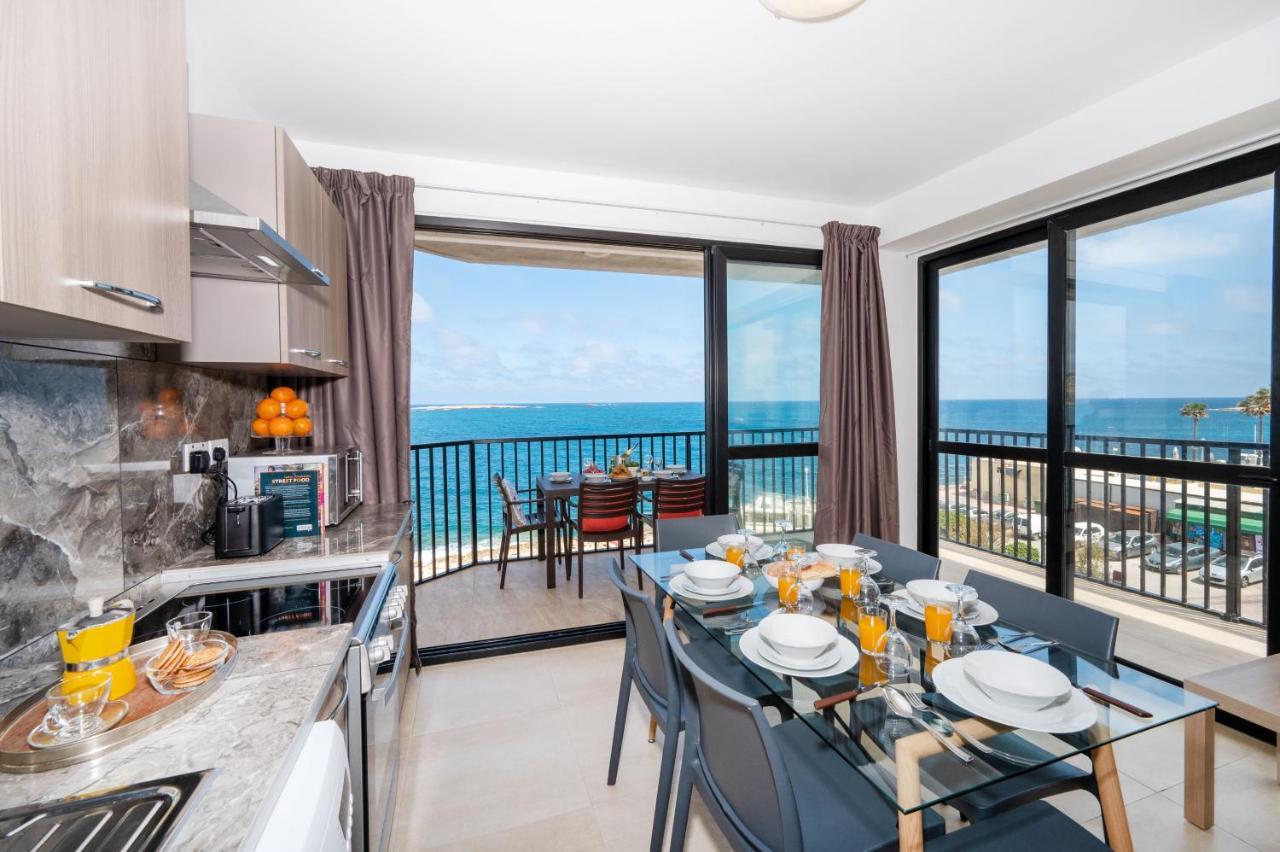 Islet Promenade Seafront Apartment With Large Corner Terrace By Getawaysmalta St. Paul's Bay Exterior photo